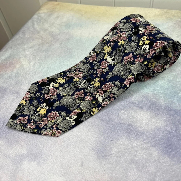 Mickey Mouse Men's Necktie Disney Tie Rack Silk - Picture 4 of 5